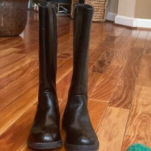 Chic Black Leather Boots